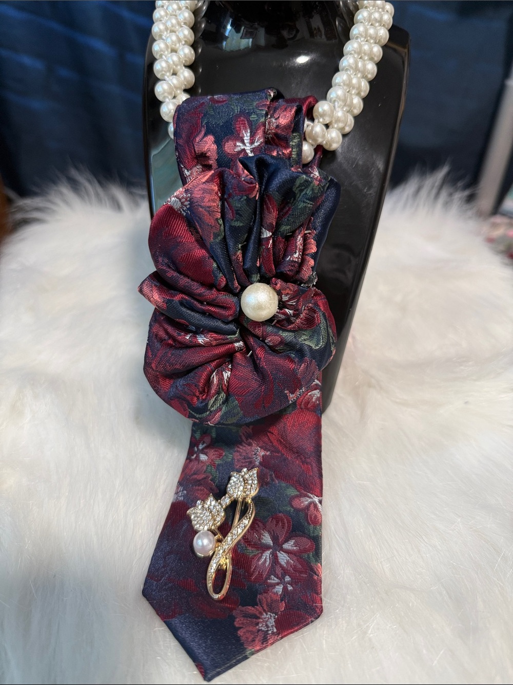 Pearl-Accented Floral Satin Junk Tie in Burgundy and Navy